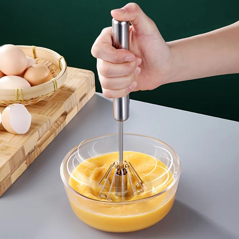 A Convenient Handheld Blender, Suitable for Baking and Cooking